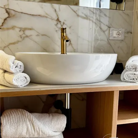 Ponte Milvio & Parking- La De Sophie