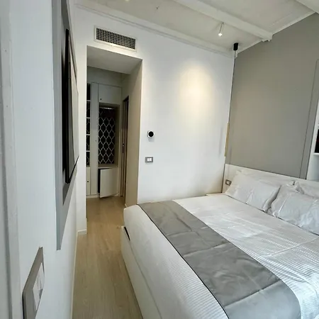 Apartment Ponte Milvio & Parking- La De Sophie *