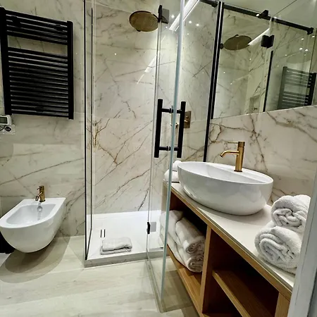 Ponte Milvio & Parking- La De Sophie Apartment Rome